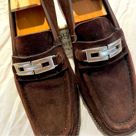 Men’s brown suede shoes